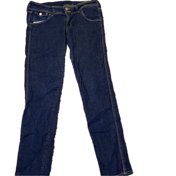 H&M Dark Wash Skinny Jeans w/ Snap Pockets on Back - Picture 2 of 4